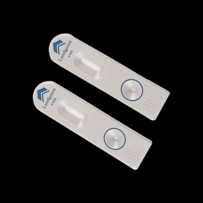 Les kits de essai rapides d'AMH pour l'hormone diagnostiquent dans le laboratoire de clinique d'hôpital